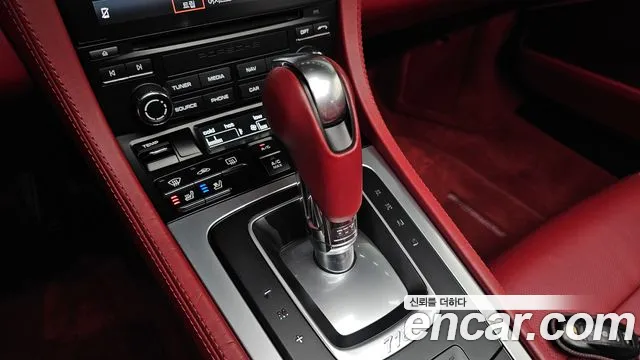 Porsche Cayman 2019 thumb 9