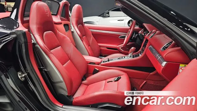 Porsche Cayman 2019 thumb 11