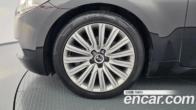 Kia K9 2014 thumb 5