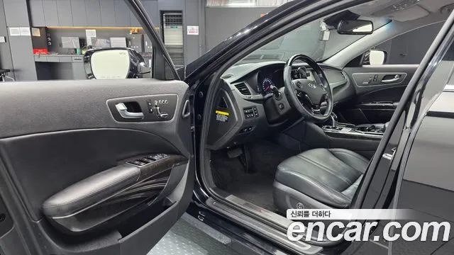 Kia K9 2014 thumb 10