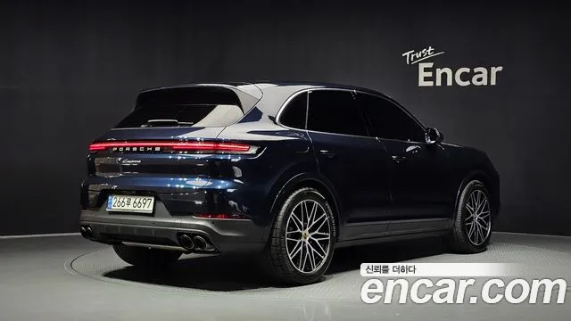 Porsche Cayenne 2024 thumb 2