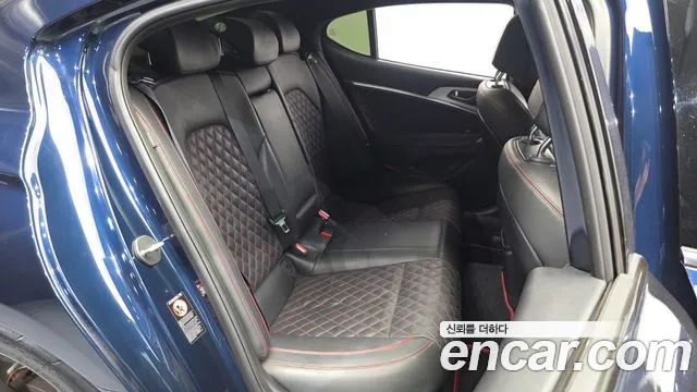Genesis G70 2019 thumb 11