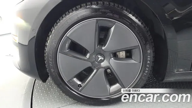 Tesla Model 3 2021 thumb 5