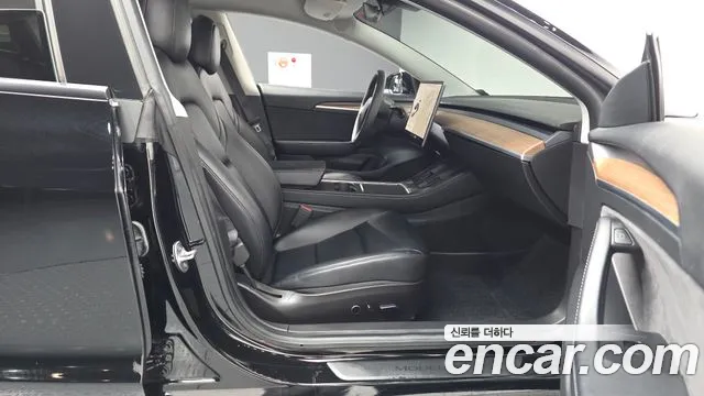 Tesla Model 3 2021 thumb 11