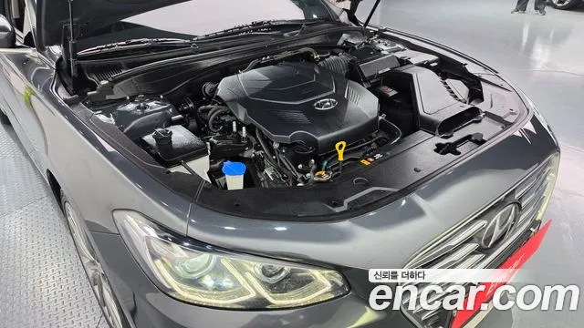 Hyundai Grandeur 2017 thumb 6