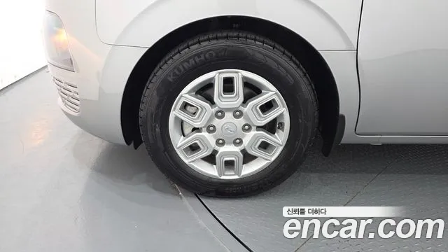 Hyundai Staria 2022 thumb 5