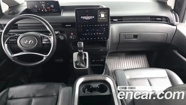 Hyundai Staria 2022 thumb 7
