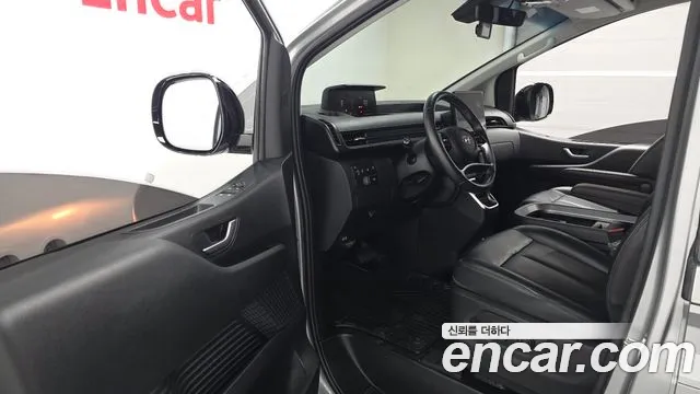 Hyundai Staria 2022 thumb 10