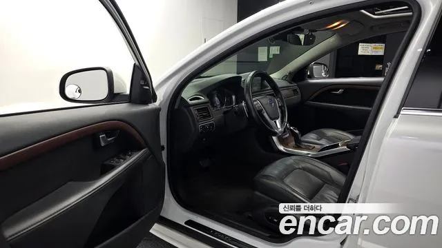 Volvo S80 2014 thumb 10