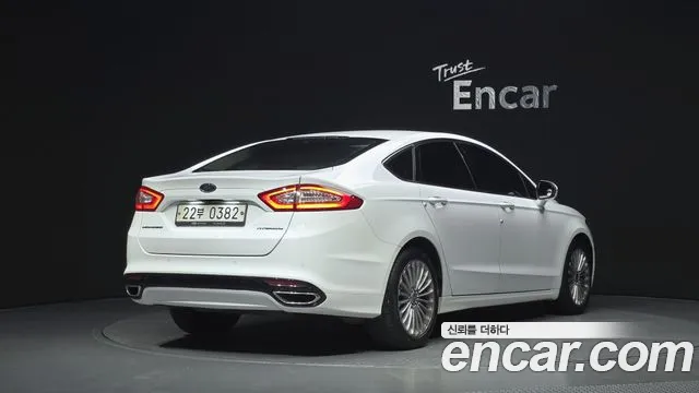 Ford Mondeo 2016 thumb 2