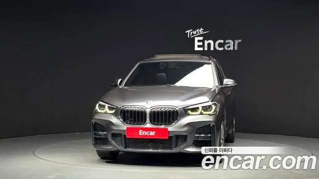 BMW X1 2022 thumb 3