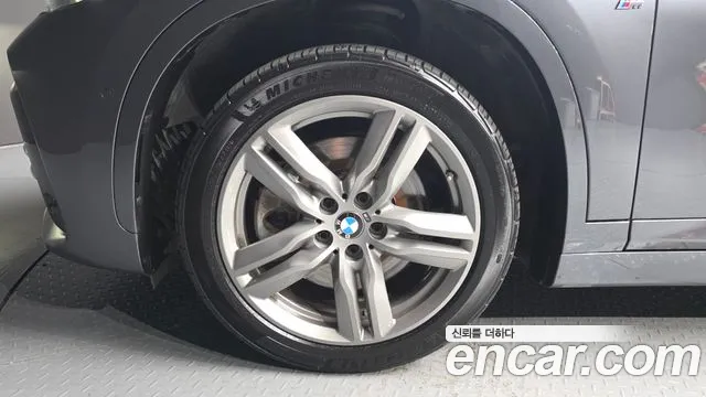 BMW X1 2022 thumb 5