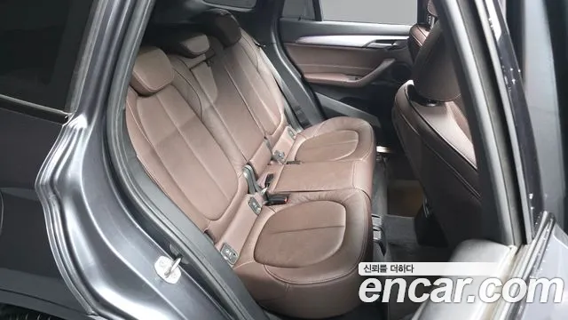 BMW X1 2022 thumb 12