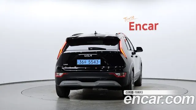 Kia Niro 2023 thumb 3