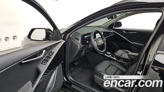 Kia Niro 2023 thumb 9