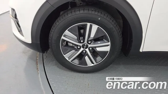 Kia Niro 2021 thumb 4