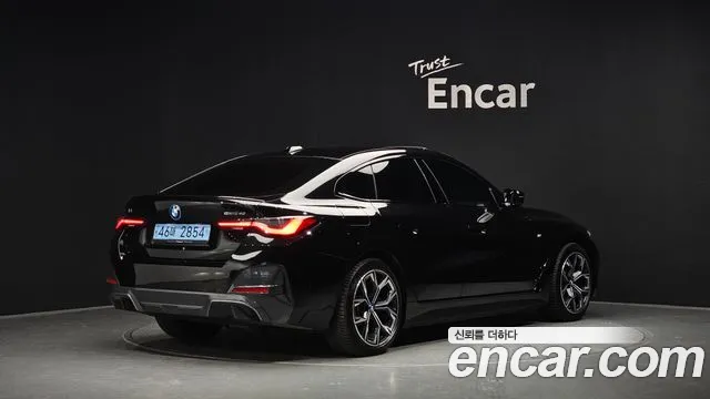 BMW i4 2024 thumb 2
