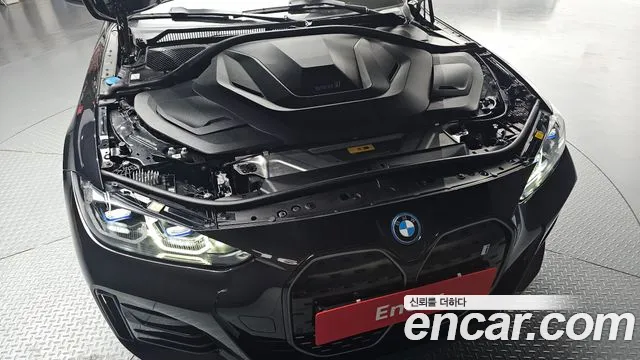 BMW i4 2024 thumb 6