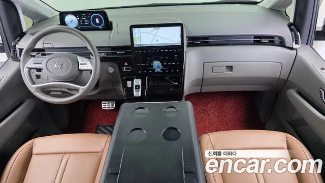 Hyundai Staria 2023 thumb 7