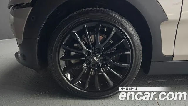 MINI Clubman 2021 thumb 5