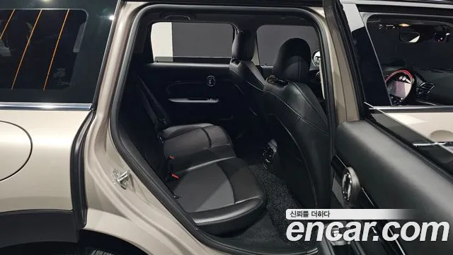 MINI Clubman 2021 thumb 11
