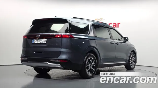 Kia Carnival 2020 thumb 2