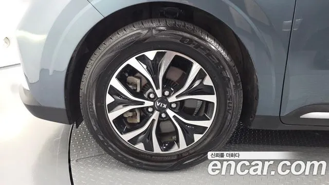 Kia Carnival 2020 thumb 5