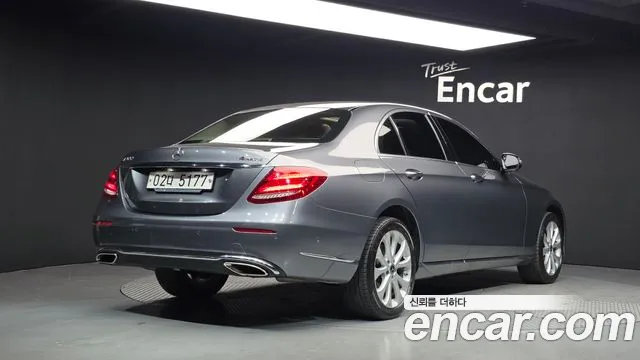 Mercedes-Benz E-Класс 2018 thumb 2