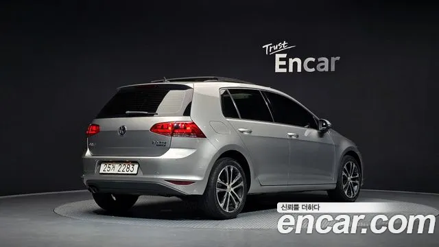 Volkswagen Golf Sportsvan 2014 thumb 2