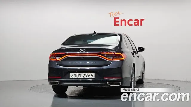 Hyundai Grandeur 2017 thumb 4