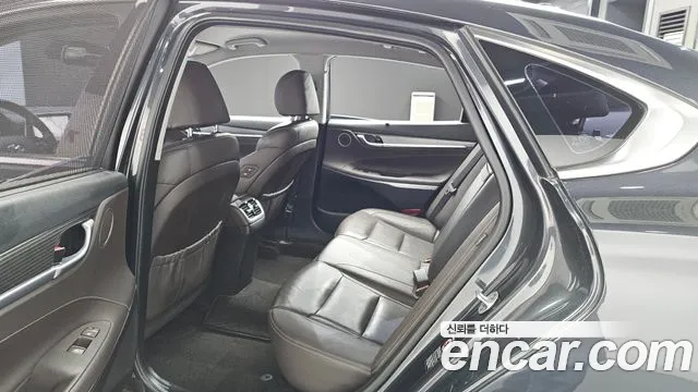 Hyundai Grandeur 2017 thumb 12