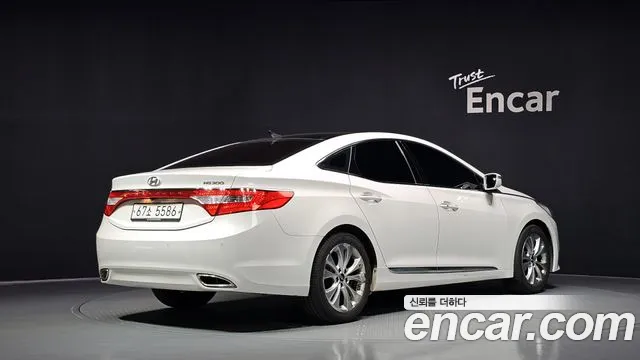 Hyundai Grandeur 2011 thumb 2
