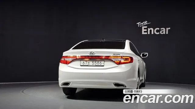 Hyundai Grandeur 2011 thumb 4
