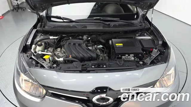 Renault-KoreaSamsung Fluence 2015 thumb 6