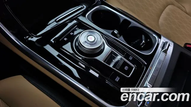 Kia Carnival 2023 thumb 9