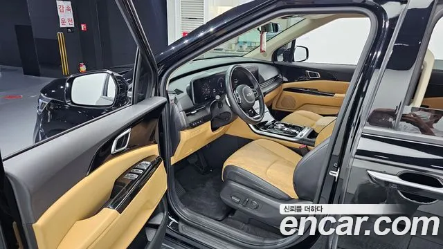 Kia Carnival 2023 thumb 10