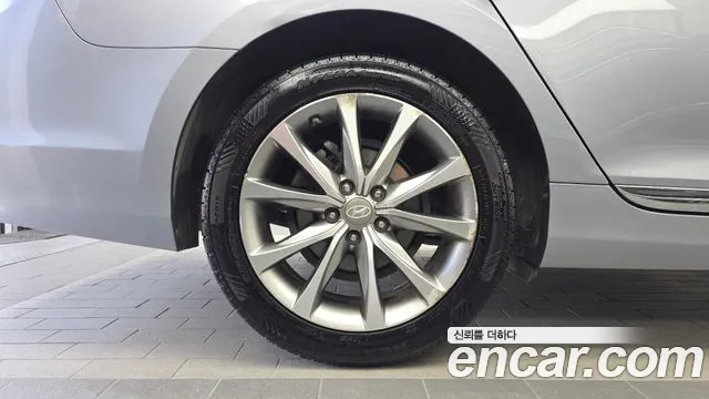 Hyundai Grandeur 2015 thumb 5