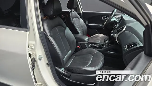 Hyundai Tucson 2012 thumb 12