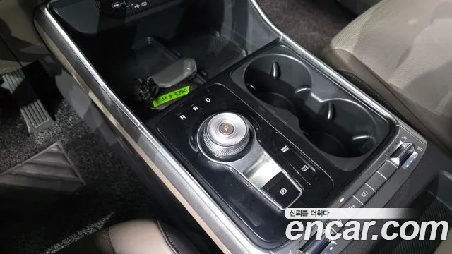 Kia Carnival 2024 thumb 9