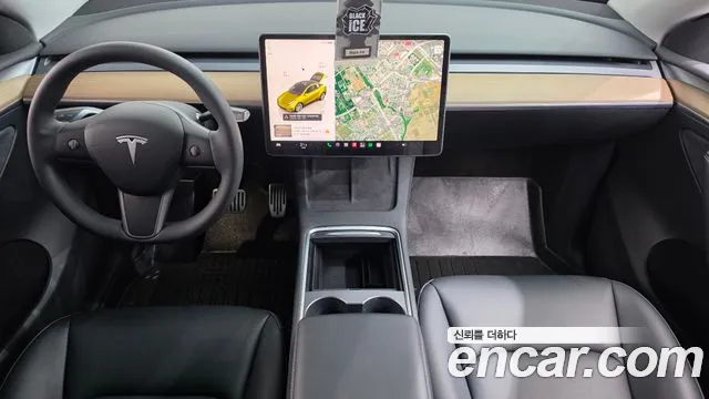 Tesla Model Y 2023 thumb 6