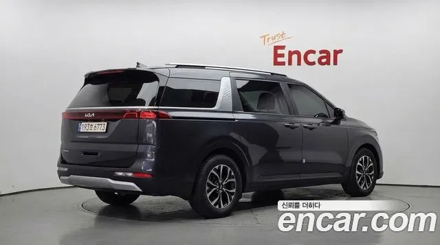 Kia Carnival 2022 thumb 2