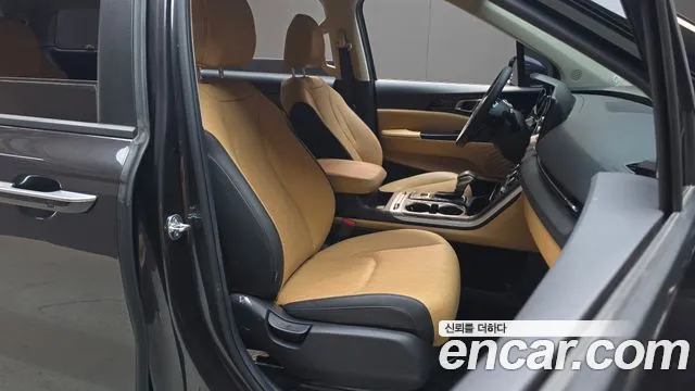 Kia Carnival 2022 thumb 12