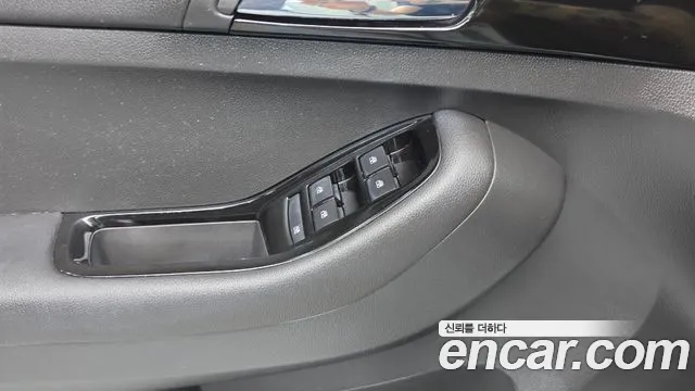 ChevroletGMDaewoo Orlando 2016 thumb 11