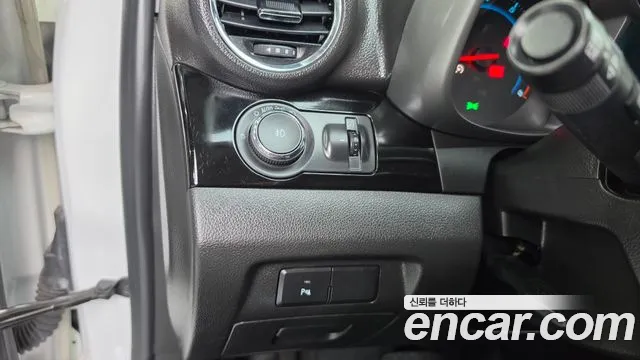 ChevroletGMDaewoo Orlando 2016 thumb 12