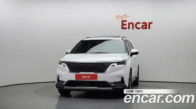 Kia Carnival 2023 thumb 3