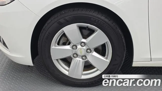 ChevroletGMDaewoo Malibu 2014 thumb 5