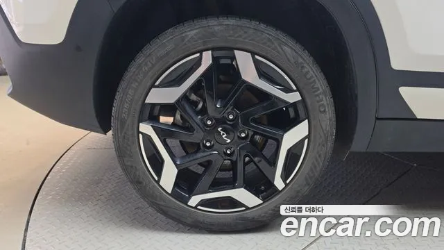 Kia Seltos 2023 thumb 5