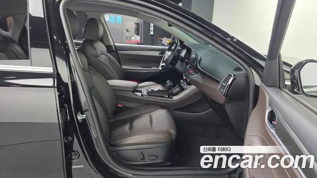 Hyundai Grandeur 2017 thumb 10