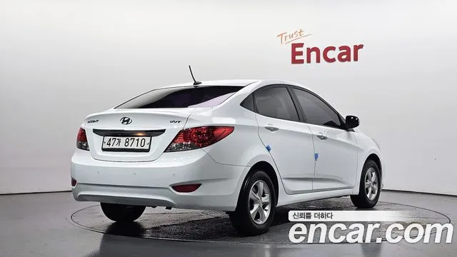 Hyundai Accent 2013 thumb 2