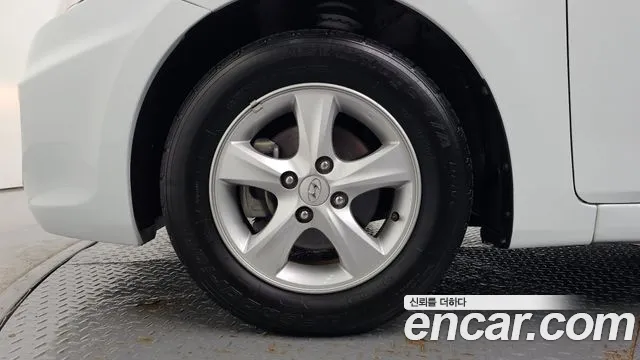 Hyundai Accent 2013 thumb 5